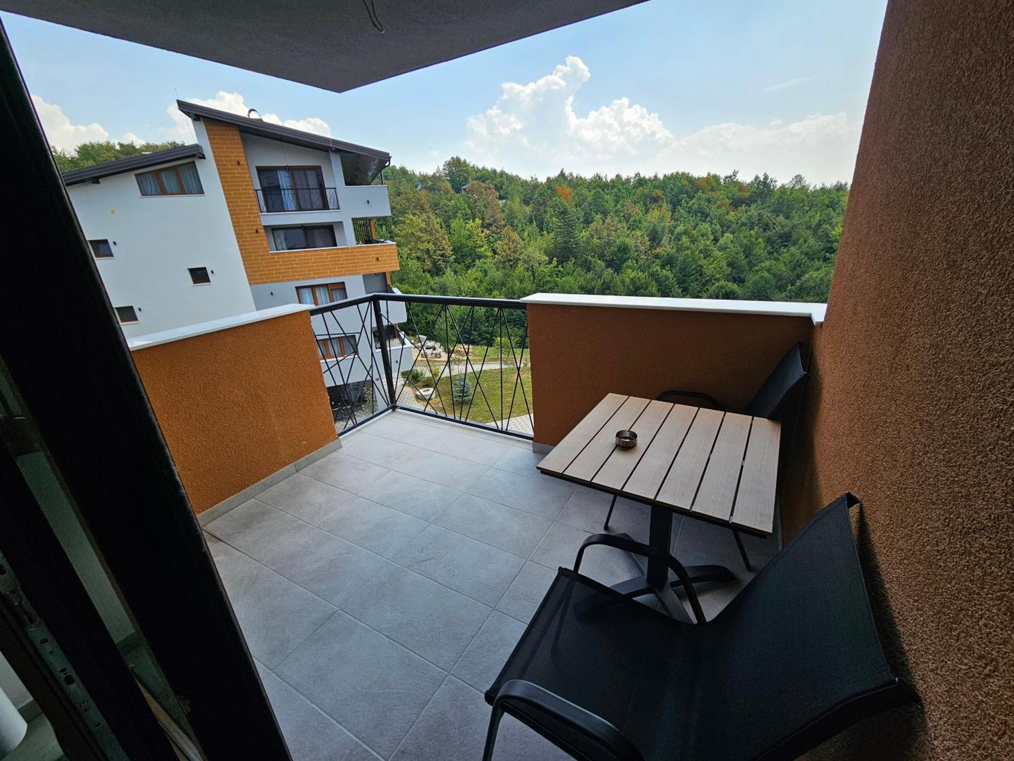 Maiden Water Resort Сараєво Екстер'єр фото