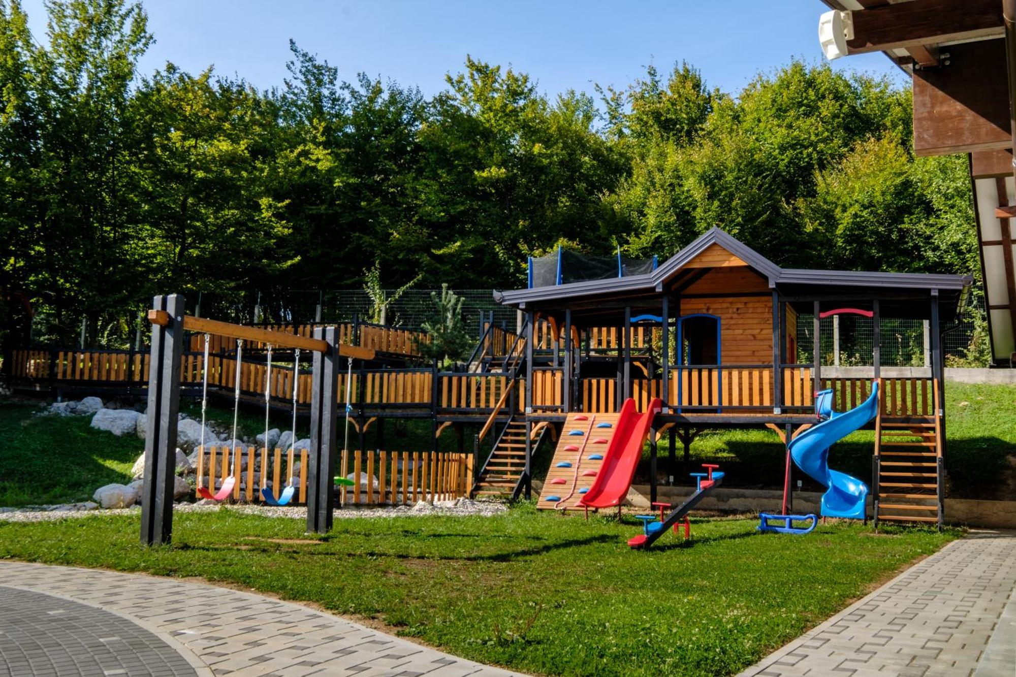 Maiden Water Resort Сараєво Екстер'єр фото